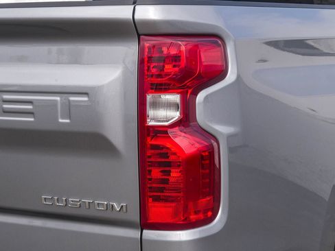 Used 2026 Chevrolet Silverado 1500 Custom Trail Boss AWD/4WD image 10