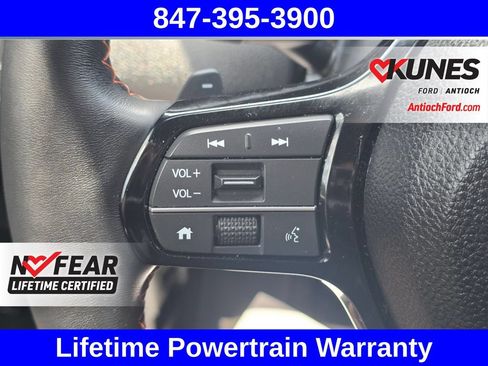 Used 2025 Honda Pilot TrailSport image 34