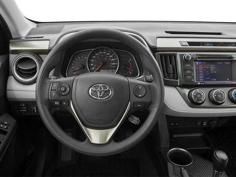 Used 2013 Toyota RAV4 XLE AWD/4WD image 10