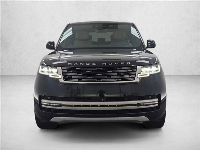 Certified 2025 Land Rover Range Rover Autobiography AWD/4WD image 2