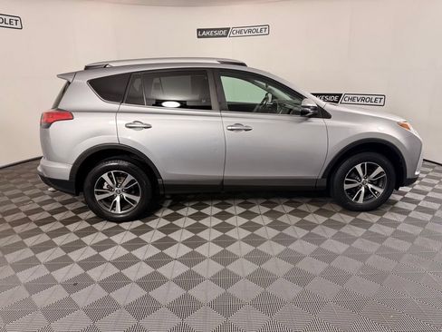 Used 2016 Toyota RAV4 XLE AWD/4WD image 7