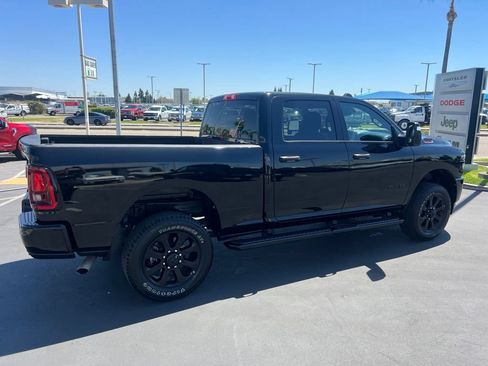 Used 2025 RAM 2500 Big Horn AWD/4WD image 18