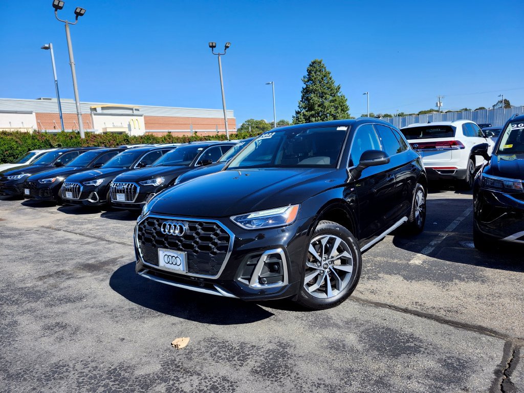 Used 2023 Audi Q5 2.0T Premium Plus w/ Premium Plus Package AWD/4WD image 3