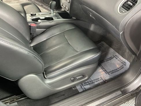 Used 2017 Nissan Pathfinder SL w/ SL Premium Package image 13
