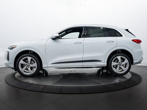 New 2025 Audi Q5 2.0T Premium Plus image 7
