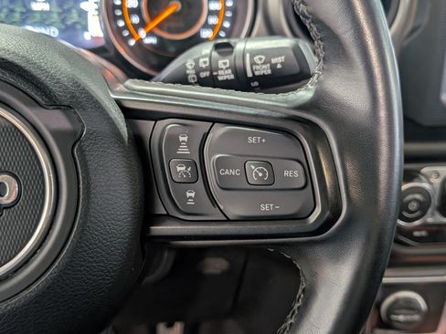 Used 2021 Jeep Wrangler Unlimited Sport AWD/4WD image 16