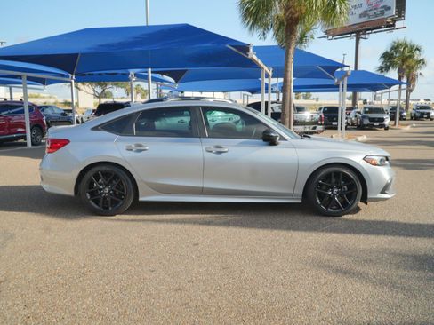 Used 2024 Honda Civic Sport image 8