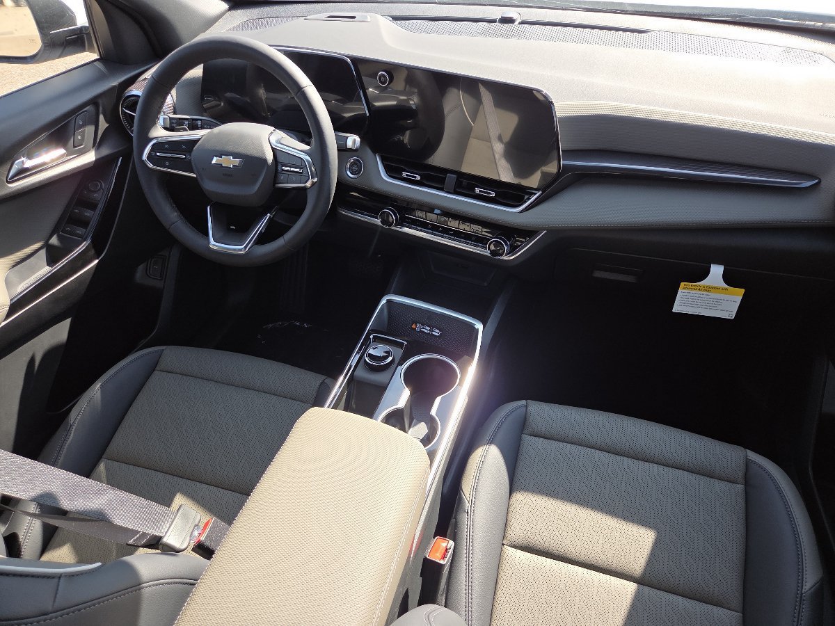 New 2027 Chevrolet Equinox LT w/ Convenience Package II FWD image 27