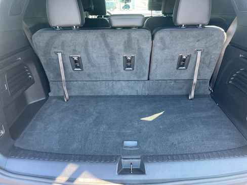 Certified 2026 Chevrolet Traverse LT FWD image 9