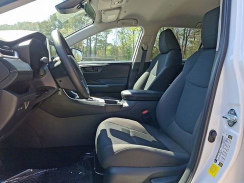 Used 2025 Toyota RAV4 LE image 15