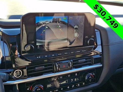 Used 2023 Nissan Pathfinder SL w/ SL Premium Package image 19