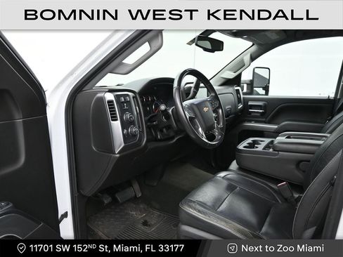 Used 2018 Chevrolet Silverado 2500 LT w/ Custom Sport Edition image 10