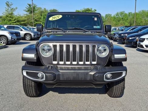 Used 2021 Jeep Wrangler Unlimited Sahara AWD/4WD image 2