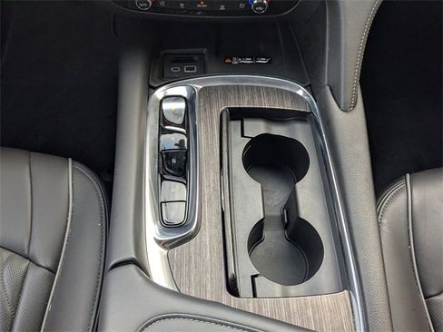 Used 2023 Buick Enclave Avenir w/ Avenir Technology Package image 23