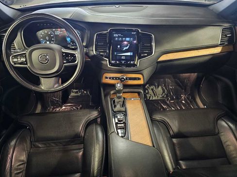 Used 2016 Volvo XC90 T6 Inscription w/ Vision Package AWD/4WD image 10