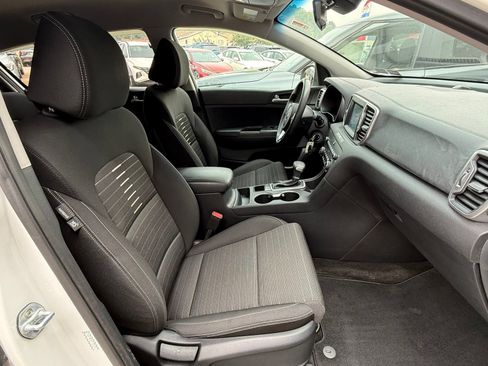 Used 2018 Kia Sportage LX w/ LX Popular Package AWD/4WD image 19