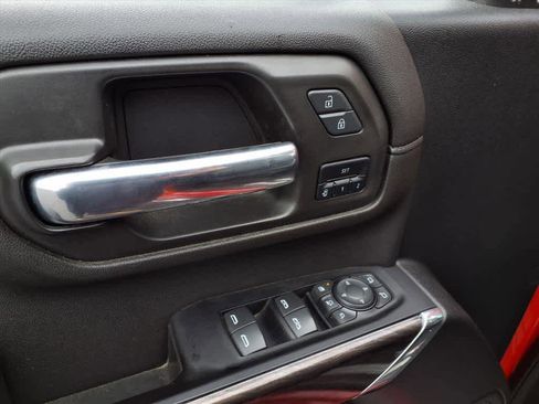 Used 2022 Chevrolet Silverado 2500 LTZ w/ LTZ Premium Package image 13