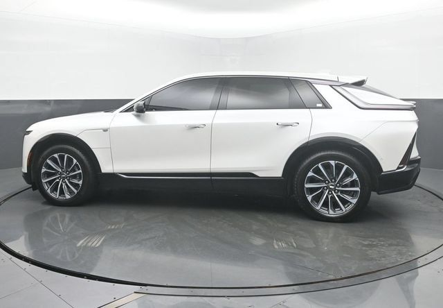 Certified 2024 Cadillac Lyriq Sport w/ LPO, Floor Liner Package AWD/4WD image 3