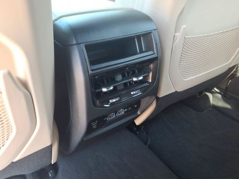 Used 2025 Jeep Grand Cherokee Limited w/ Trailer Tow Package RWD image 11