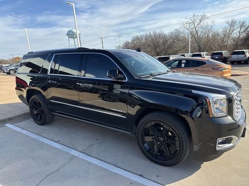 Used 2019 GMC Yukon XL Denali w/ Denali Ultimate Package image 8