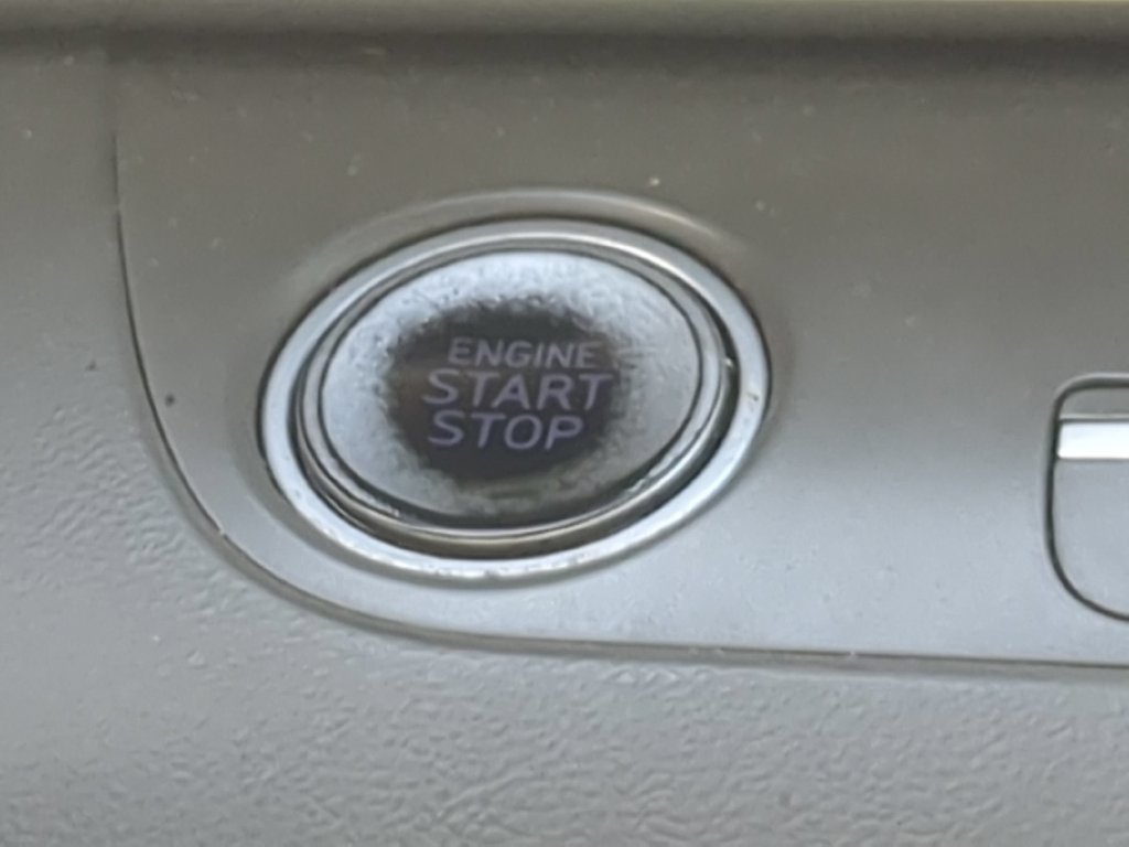 Used 2024 Hyundai Elantra SEL FWD image 17