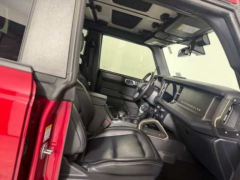Used 2025 Ford Bronco Badlands AWD/4WD image 31