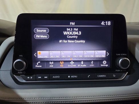 Used 2023 Nissan Rogue SV AWD/4WD image 12