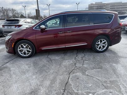 Used 2020 Chrysler Pacifica Limited w/ Advanced Safetytec Group