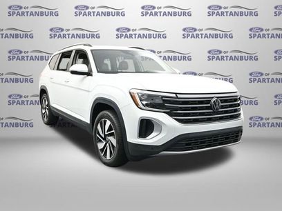 Used 2024 Volkswagen Atlas SE w/ Panoramic Sunroof Package