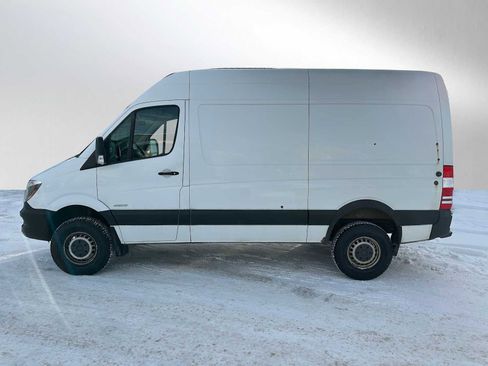 Used 2016 Freightliner Sprinter 2500 image 6