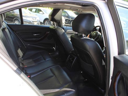 Used 2014 BMW 328i xDrive Sedan AWD/4WD image 29