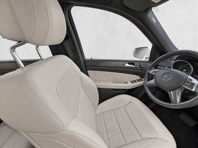 Used 2015 Mercedes-Benz GL 320 BlueTEC 4MATIC image 23