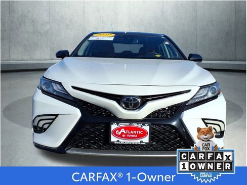 Certified 2019 Toyota Camry XSE image 2