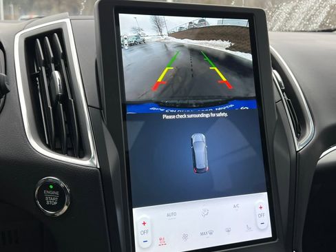 Used 2024 Ford Edge Titanium w/ Equipment Group 301A image 24