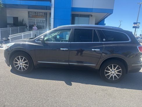 Used 2017 Buick Enclave Leather image 5