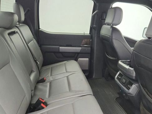 Used 2022 Ford F150 Lightning Lariat image 14