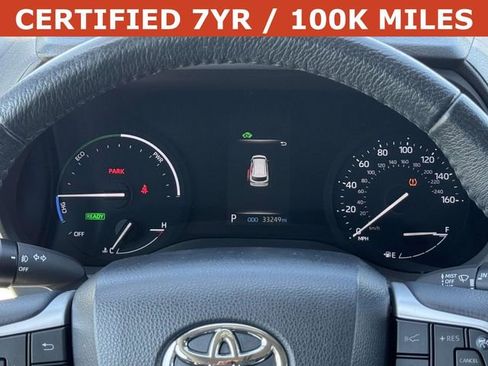 Used 2023 Toyota Sienna XLE FWD image 29