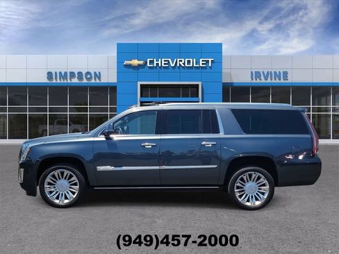 Used 2019 Cadillac Escalade ESV Platinum AWD/4WD image 5