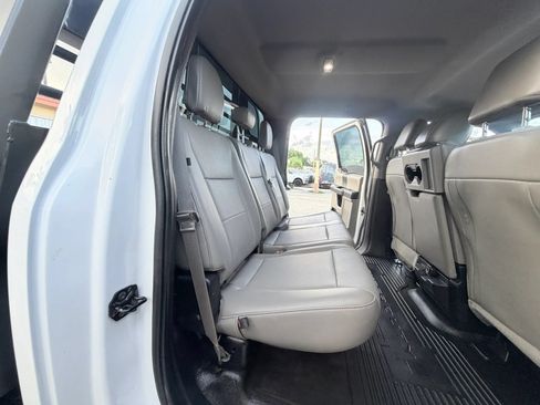 Used 2019 Ford F550 4x4 Crew Cab image 17