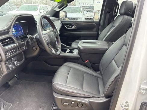 Used 2024 Chevrolet Tahoe RST w/ Sport Performance Package image 17