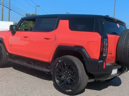 Used 2025 GMC Hummer EV 2X image 6
