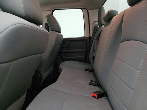 Used 2014 RAM 1500 Express RWD image 18
