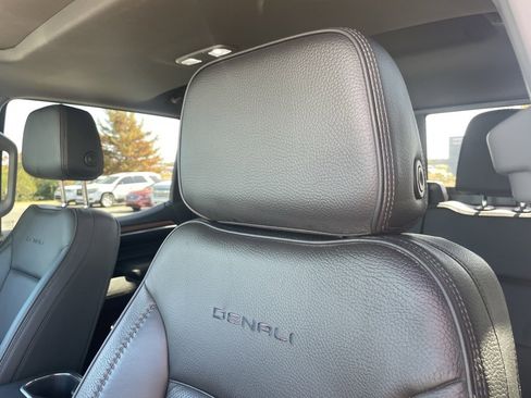 Used 2022 GMC Sierra 1500 Denali image 23