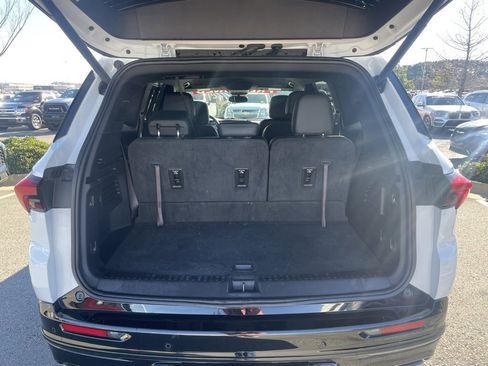 Used 2025 Buick Enclave Sport Touring image 7