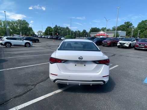 Used 2022 Nissan Sentra S FWD image 5