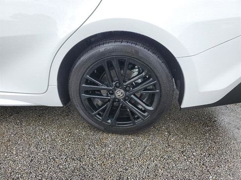 Used 2026 Toyota Camry SE image 13