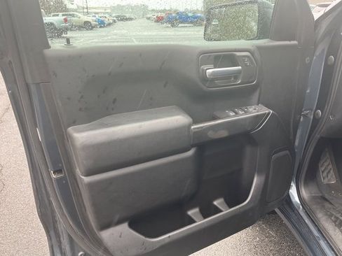 Used 2020 Chevrolet Silverado 1500 Custom w/ Custom Value Package image 13