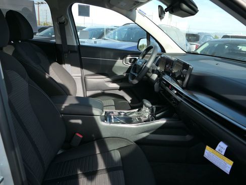New 2026 Kia Sorento LX image 24