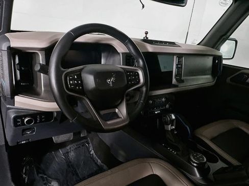 Used 2024 Ford Bronco Wildtrak AWD/4WD image 11