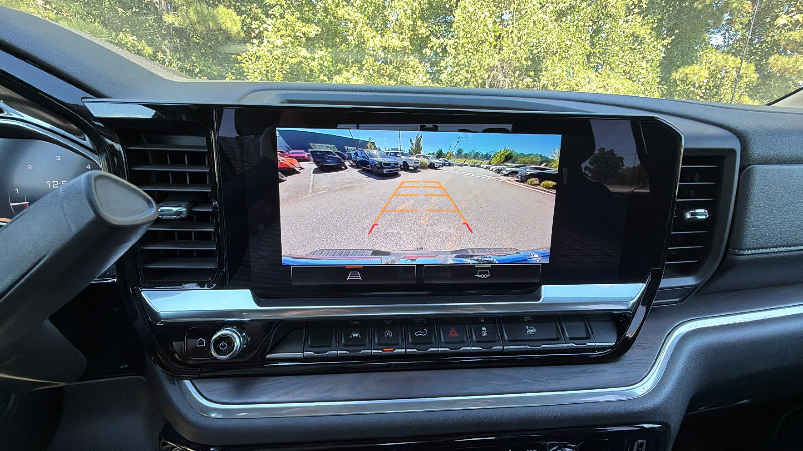 Used 2025 GMC Sierra 1500 SLT AWD/4WD image 35
